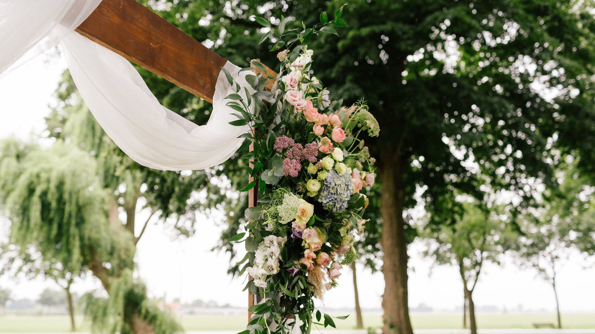 Trouwleverancier-Trouwen-in-het-Bos-15-annemariebruning.com